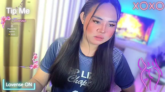 tyramadrigal Webcam-Show