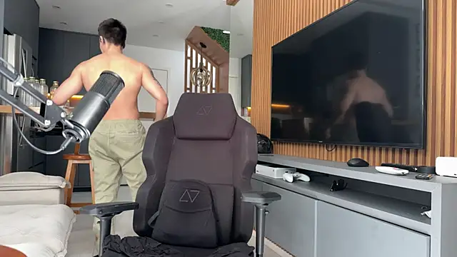 Show de mettew22cm na webcam