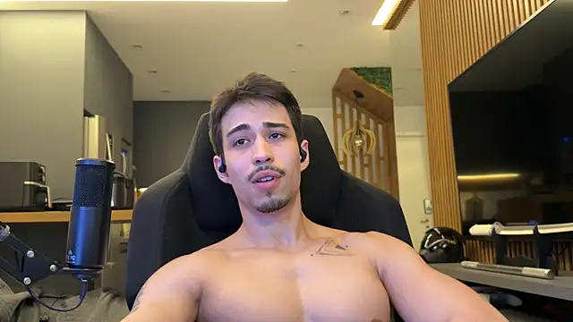 Show de mettew22cm na webcam