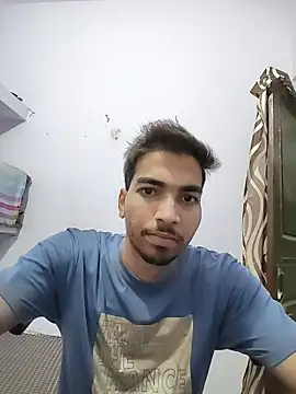 boyyy_big 在線直播表演