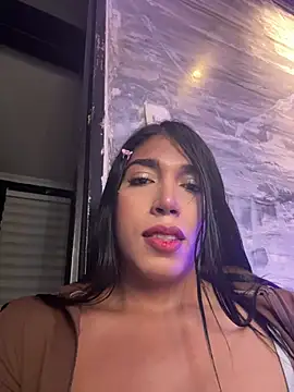 הופעת וובקאם של AmbarFoxx_