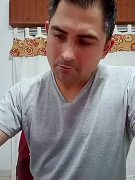 Bradd_32 Pertunjukan Webcam