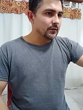 Bradd_32 Show Webcam