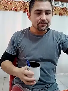 Bradd_32 网络视讯表演