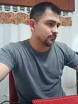 Bradd_32 Pertunjukan Webcam