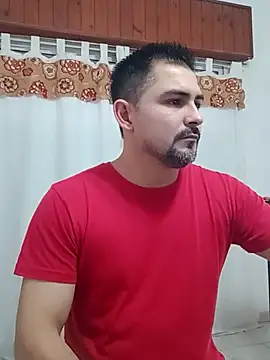 Bradd_32 在線直播表演