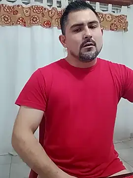 Bradd_32: διαδικτυακό σόου στην κάμερα