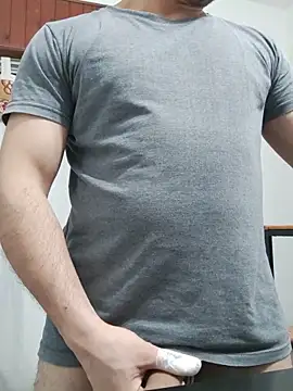 Bradd_32のウェブカメラショー