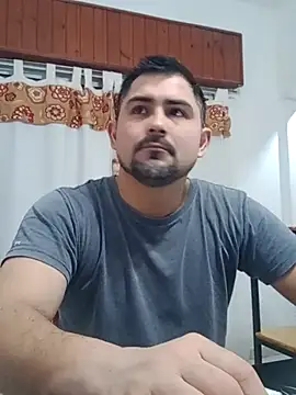 Bradd_32 Show Webcam