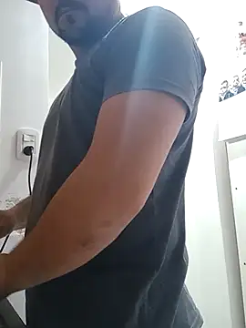 Bradd_32のウェブカメラショー