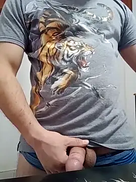 Bradd_32のウェブカメラショー