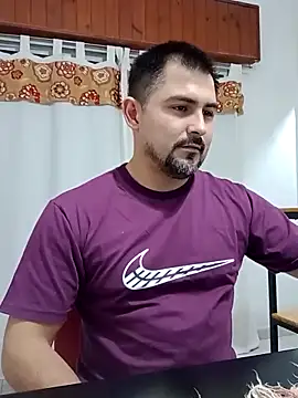 Bradd_32 Pertunjukan Webcam