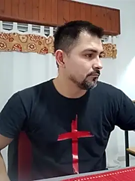 Bradd_32 Show in webcam