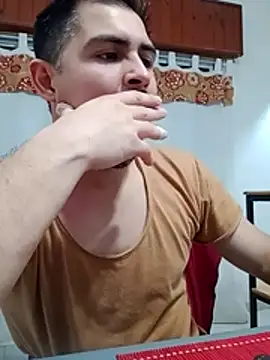 Bradd_32 网络视讯表演