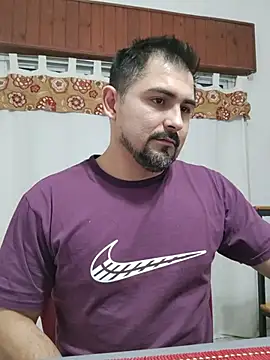 Bradd_32 – webcam-show