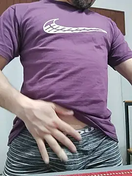 Bradd_32 Show Webcam
