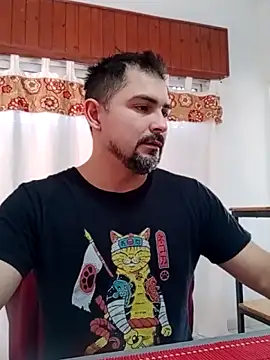 Bradd_32のウェブカメラショー