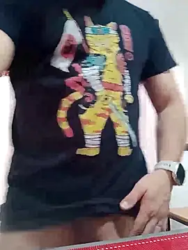 Bradd_32's Webcam Show