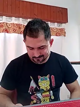 Bradd_32 Show Webcam