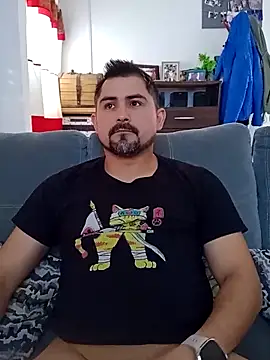 Bradd_32 网络视讯表演
