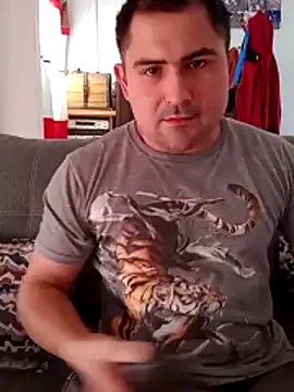 Bradd_32 Webcam show