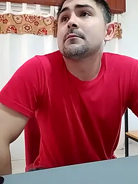 Bradd_32's Webcam Show