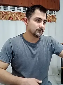 Bradd_32 Webcam show