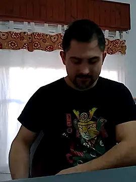 Bradd_32 Show Webcam