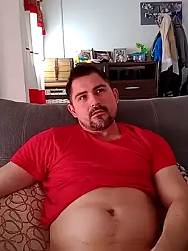 Bradd_32: διαδικτυακό σόου στην κάμερα