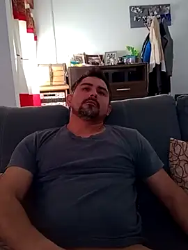 Bradd_32 Show Webcam