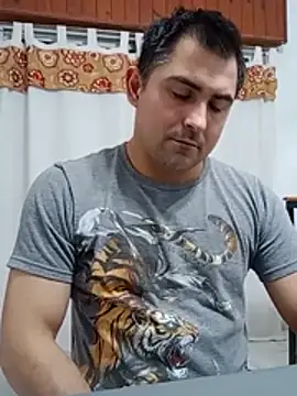 Bradd_32のウェブカメラショー