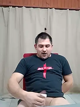 Czat XXX na żywo – Bradd_32