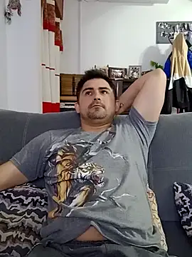 Bradd_32 webcam show