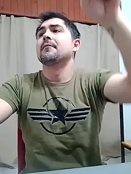 Bradd_32 Show Webcam