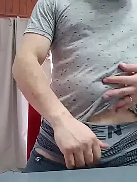 Bradd_32のウェブカメラショー