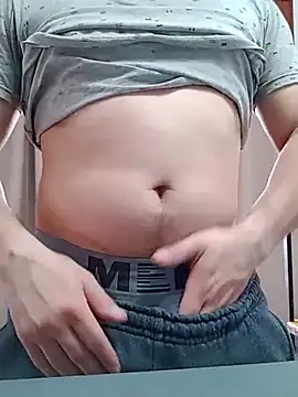 Bradd_32 webkamerás műsora