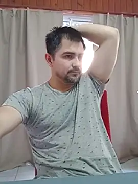 Bradd_32 Show Webcam