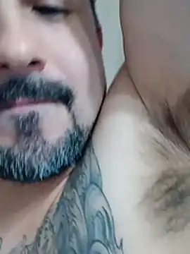 Bradd_32 Show Webcam