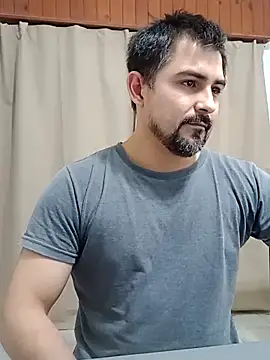 Bradd_32 Pertunjukan Webcam