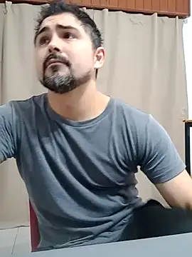 Bradd_32 Show Webcam