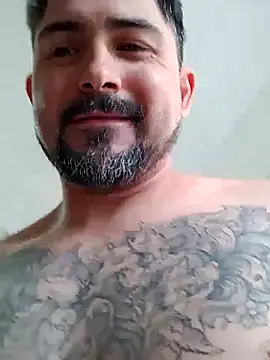 Bradd_32のウェブカメラショー