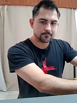 Bradd_32 webkamerás műsora