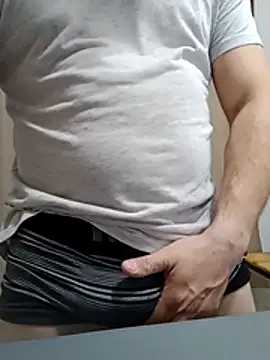 Bradd_32 Show Webcam