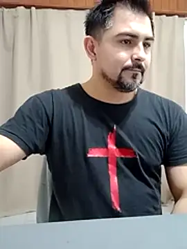 Bradd_32 网络视讯表演