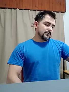 Bradd_32 Show Webcam