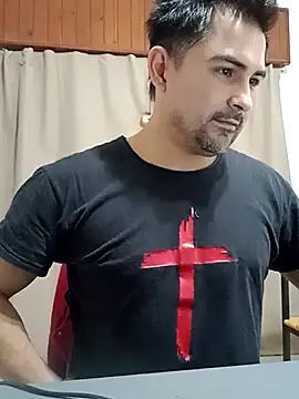 Bradd_32 webkamerás műsora