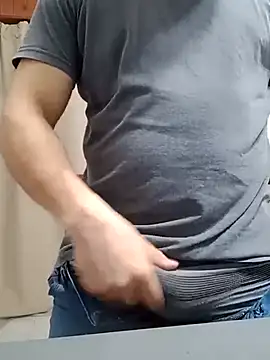 Pokazy przed kamerką – Bradd_32