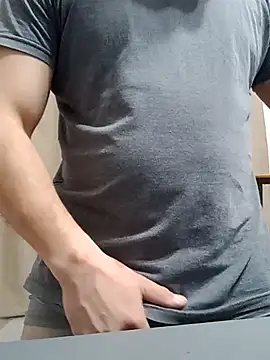 Bradd_32 网络视讯表演