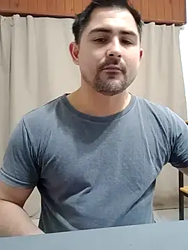 Bradd_32's Live XXX Chat