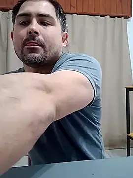Bradd_32 Webcam show